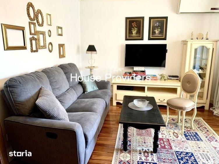 Apartament cu 3 camere decomandat în Tei