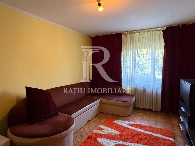 Apartament cu 2 camere decomandat, mobilat în Dacia
