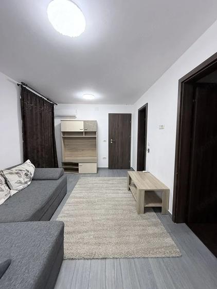 De inchiriat apartament 3 camere - 5