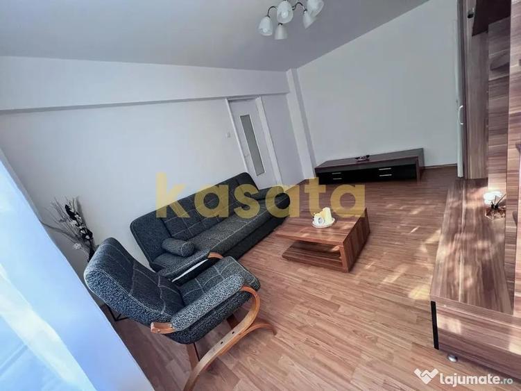 Apartament cu 3 camere semidecomandat în Crângași