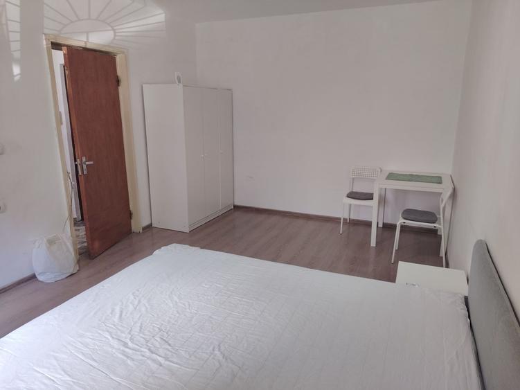 Apartament decomandat în Olteniței