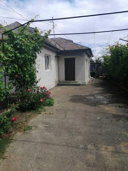Casă cu 4 camere în Golești