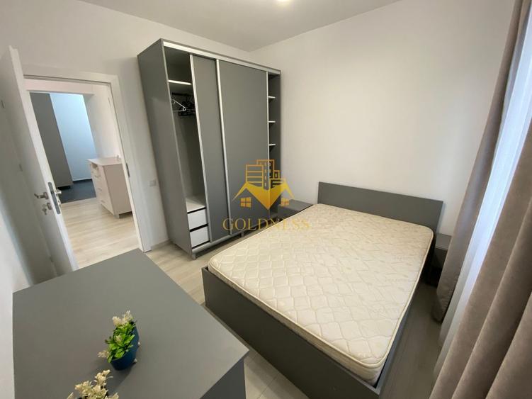 Apartament cu 3 camere semidecomandat, mobilat în Calea Turzii