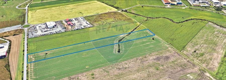 Teren agricol intravilan de 50513 mp, în Exterior Nord