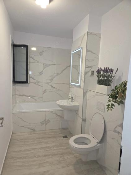 Apartament cu 2 camere decomandat în Aradului