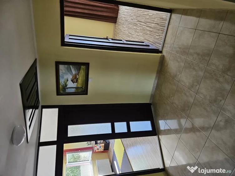 Apartament cu 3 camere decomandat în Dancu
