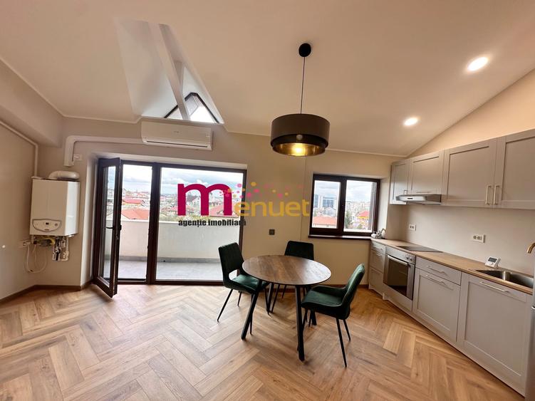Apartament cu 2 camere decomandat în Central