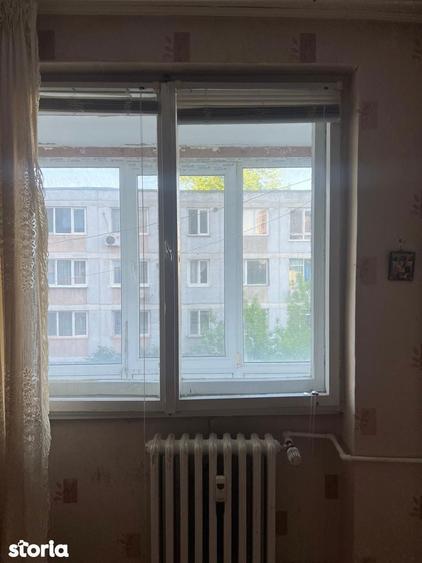 Apartament cu 3 camere decomandat în Rahova