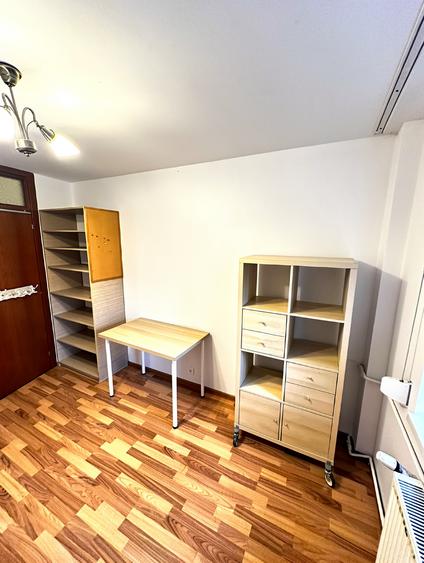 Apartament cu 4 camere decomandat în Bucur Obor