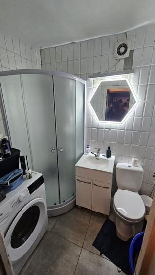 Apartament cu 3 camere decomandat, mobilat în Politehnica