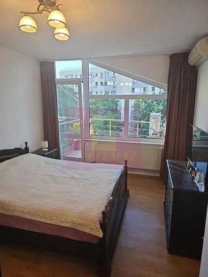 Apartament cu 4 camere decomandat în Dristor