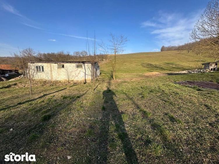 Teren de 2000 mp, în Mociu