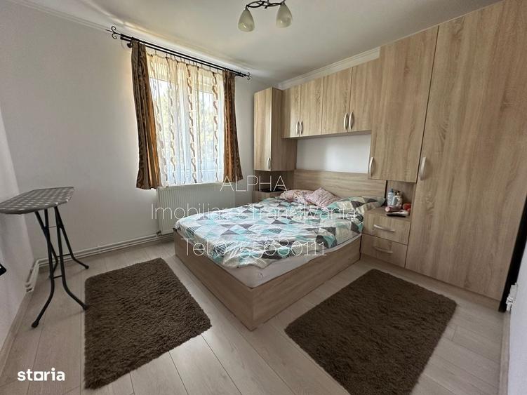 Apartament cu 3 camere semidecomandat în Central