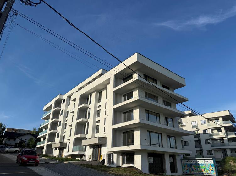 Spațiu comercial, de 176 mp, în Valea Lupului