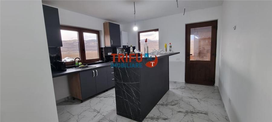 Casă individuală cu 4 camere cu Teren 500 Mp în Ighiu
