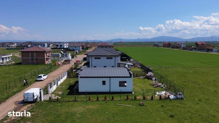 Casa/Vila cu 4 camere de vanzare - Sanpetru - 5