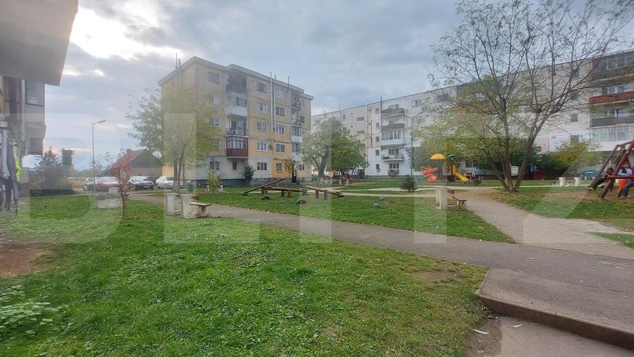 Apartament cu 2 camere semidecomandat în Ozun