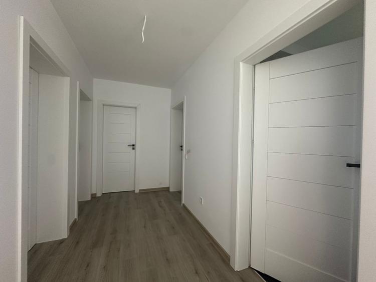 Duplex cu 4 camere cu Canalizare în Sebeș