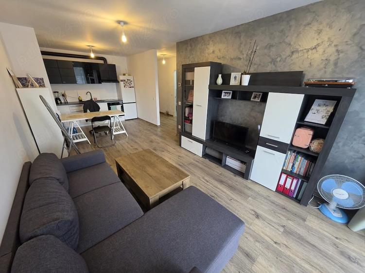 Apartament cu 2 camere decomandat în Cetate