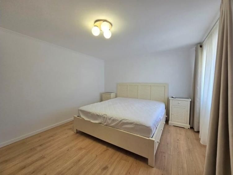 Apartament cu 4 camere în Victoriei