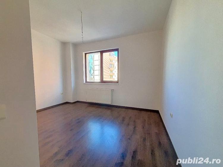 Apartament cu 3 camere decomandat în Găvana