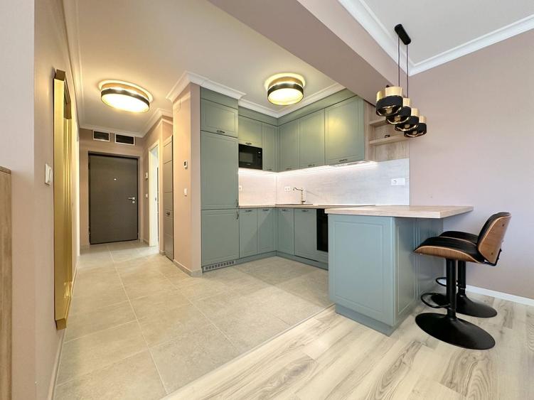 Apartament cu 3 camere decomandat, mobilat în Lipovei