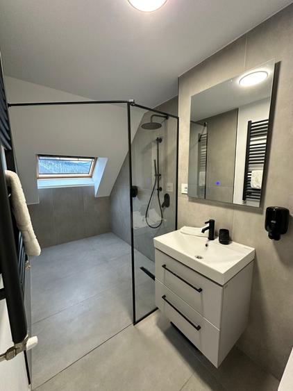 Vand penthouse 3 camere Sinaia, Etaj 8/9, bloc nou, zona SPA si restaurant - 8