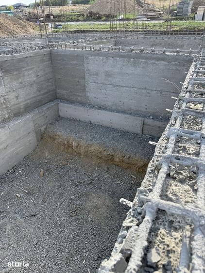 Casă cu 3 camere cu Teren 400 Mp în Păcurari