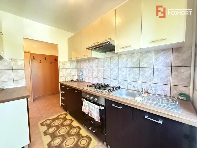 Apartament cu 3 camere, 65 mp, de vanzare in zona Dacia - 2