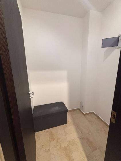 Direct proprietar| Apartament tip studio 43mp| Mobilat complet| Loc de parcare propriu| Sanpetru - 400Euro - 5