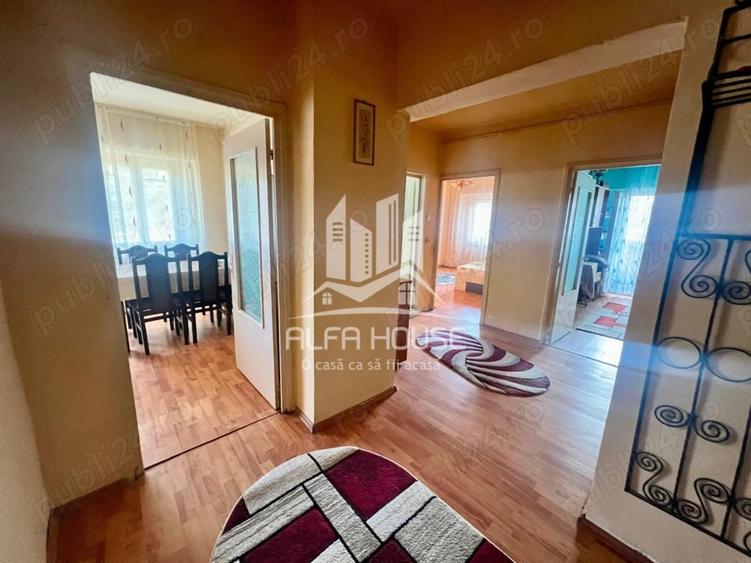 Apartament cu 3 camere decomandat în Central