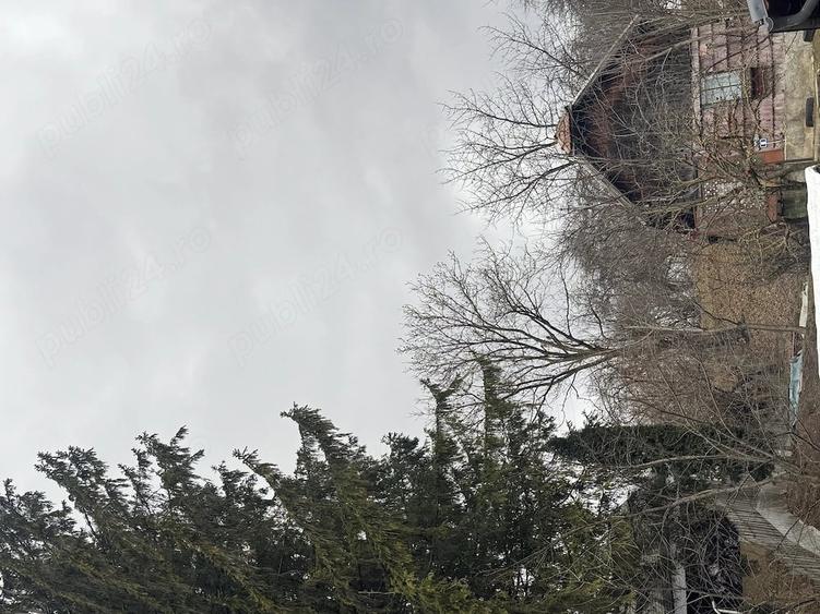 Casă cu Teren 761 Mp în Secăria