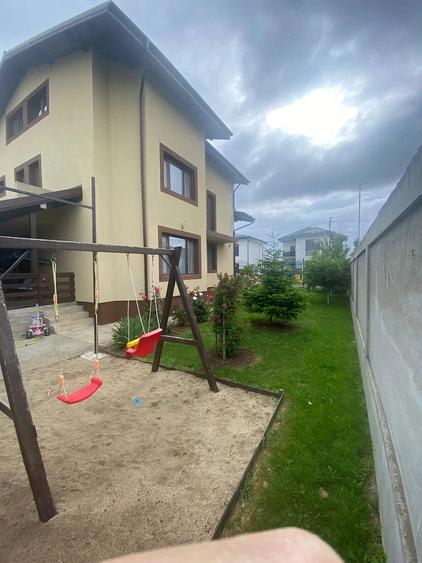 Casă cu Teren 656 Mp în Ciorogârla