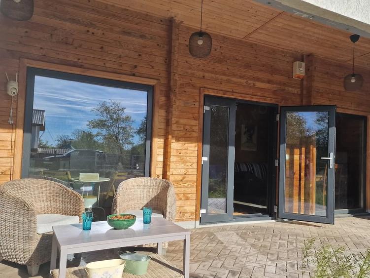 Casă cu 3 camere cu Teren 1000 Mp în Pecineaga