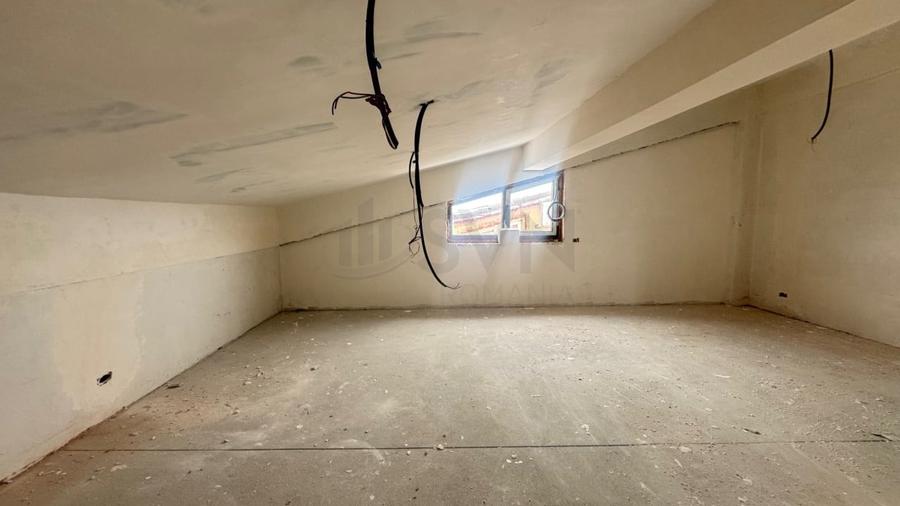 Apartament cu 3 camere decomandat în Băneasa