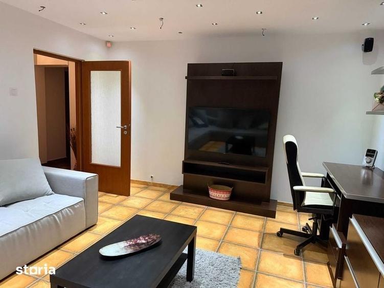 Apartament cu 3 camere decomandat în Cantacuzino