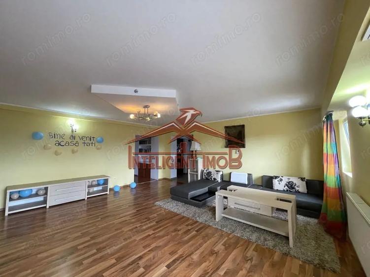 Apartament cu 4 camere semidecomandat în Central