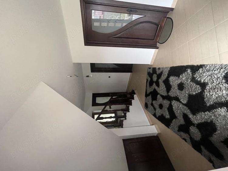 Casă cu 4 camere cu Teren 1136 Mp în Orășeni-Deal