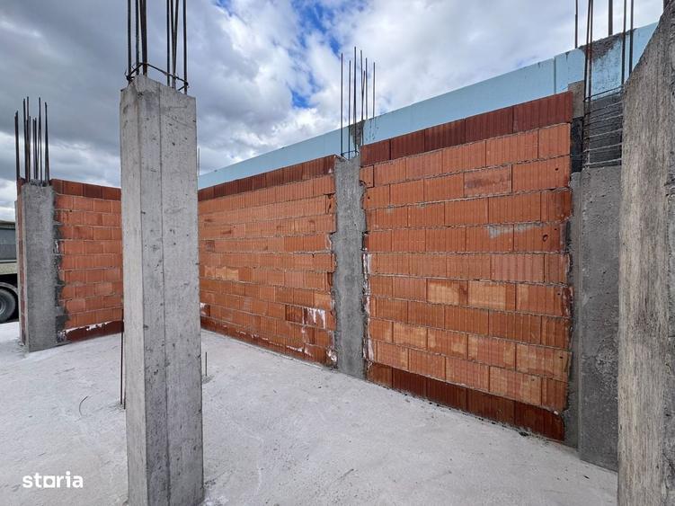 Casă cu 4 camere cu Teren 593 Mp în Central