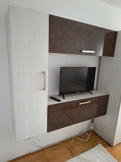 Apartament cu 3 camere decomandat în Păcurari