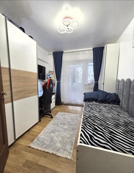 Apartament cu 3 camere decomandat în Gării