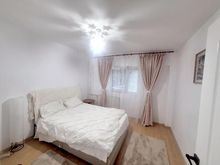 Apartament cu 2 camere decomandat în Băneasa