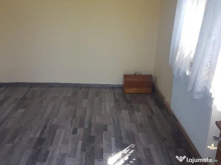 Casă cu 1 camere în Bărcănești
