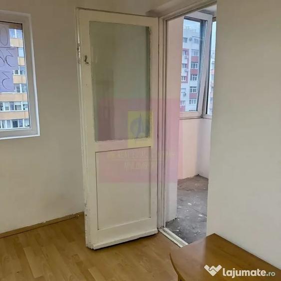 Garsonieră decomandată în Rahova