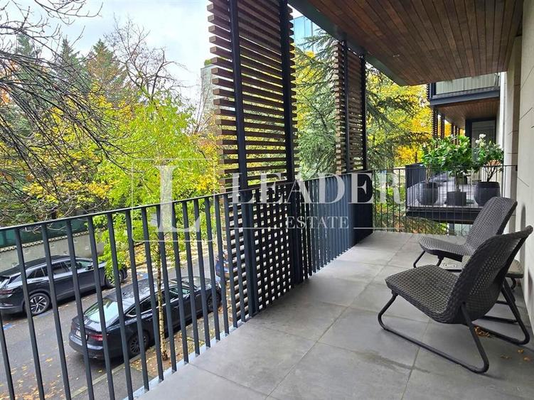Apartament cu 5 camere decomandat în Primăverii