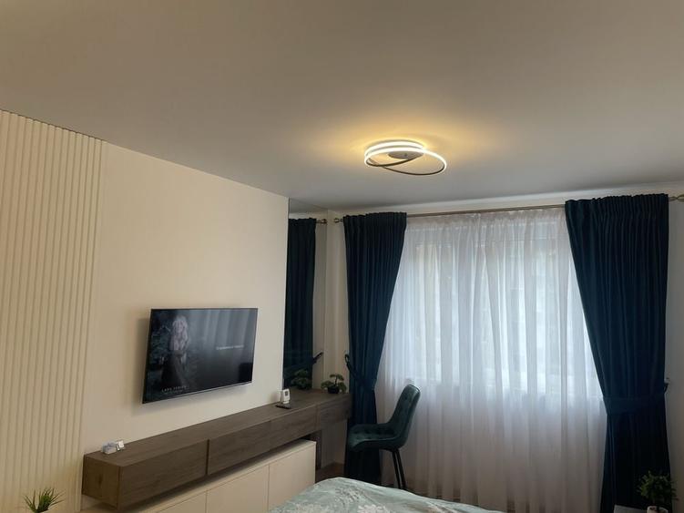 Apartament cu 2 camere decomandat în Central