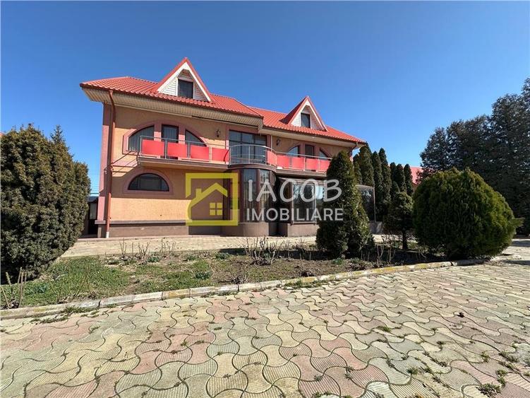 Casă individuală cu 6 camere cu Teren 1172 Mp în Cleja