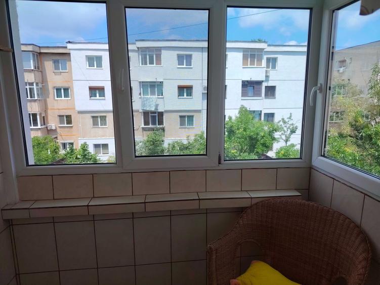 Apartament cu 3 camere decomandat în Paltiniș