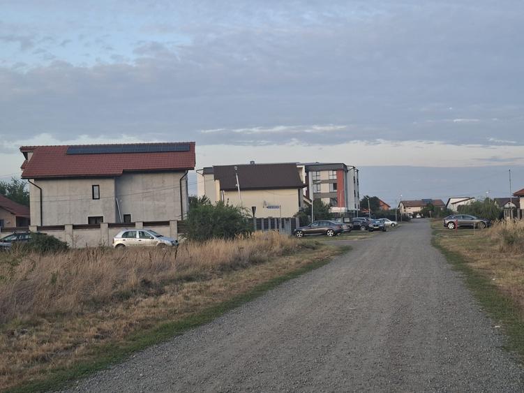 Teren Construcții intravilan de 865 mp, în Giroc