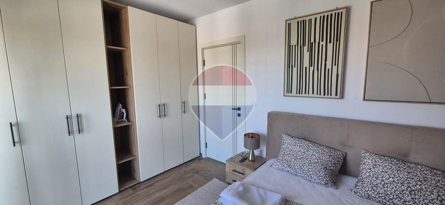 Apartament cu 2 camere semidecomandat, mobilat în Ultracentral